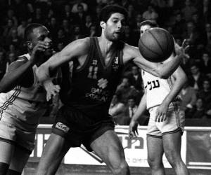 Fallece el legendario baloncestista puertorriqueño José 'Piculín' Ortiz.