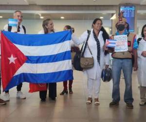 El Ministerio Público investiga si miembros de la brigada cubana enviados por la administración Castro eran realmente especialistas de la salud.