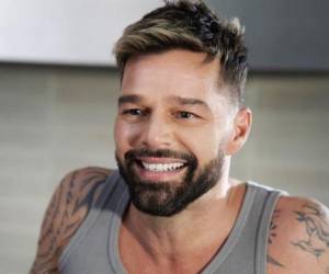 Ricky Martin emitió un comunicado para negar las acusaciones y confirmar que abordará el proceso con total responsabilidad.