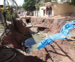 El socavón fue registrado desde el pasado 16 de octubre tras la época de lluvias que mantuvo la capital en alerta roja.
