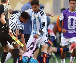 Leandro Paredes fue el más afectado con estos castigos de la FIFA.