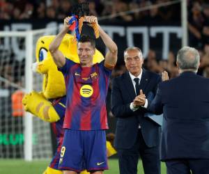 Lewandowski durante su despedida en el Camp Nou.