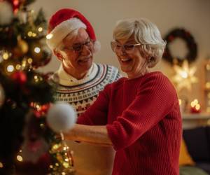 “Los sabores, olores y texturas que asociamos a la Navidad —como los nacatamales, el aroma a pino o del pan recién hecho— activan recuerdos emocionales intensos”, detalló Gavarrete.