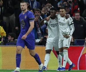 Imágenes del desarrollo del partido.