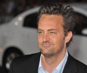 Netflix difundió hoy el primer avance de The One About Matthew Perry, una serie documental de tres partes sobre el actor de Friends que llegará a la plataforma el 27 de octubre, un día antes del tercer aniversario de su muerte.
