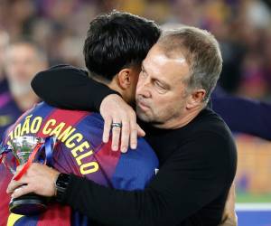 El Barcelona aseguró el título de Liga Española tras derrotar al Real Madrid en el clásico.