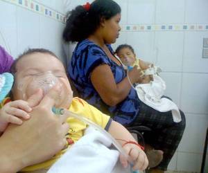 Los menores de dos años que no están vacunados son los más vulnerables a padecer de la enfermedad y corren el riesgo de complicarse y morir.