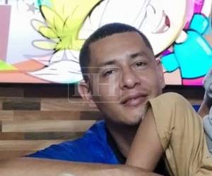 Como Alex Daniel Hernández, de 38 años de edad, fue identificada la pareja de Bianca Ninozka García, la mujer asesinada en la colonia Planeta de La Lima, Cortés. Hoy, la persona con quien compartía su vida es señalada como el principal sospechoso de haberle quitado la vida.