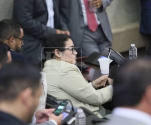 En el puesto de Cuéllar ya se encuentra sentada la diputada Gabriela Alejandra López Dubón.