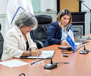 El Banco de Desarrollo de América Latina y el Caribe - CAF y el COHEP formalizan una alianza estratégica con la Firma de un Memorándum de Entendimiento.