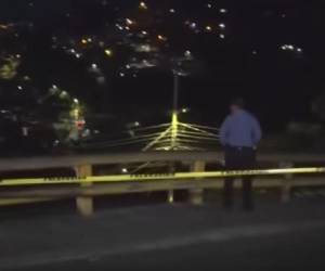 El hombre saltó desde la barrera de límite tras el accidente de tránsito en la colonia San Francisco.