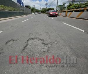 A 60 km por hora es la velocidad máxima que un vehículo puede conducirse por los bulevares, según la DNVT.