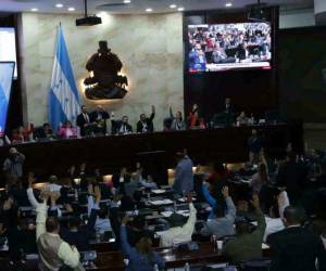 El Congreso Nacional dejó engavetado la derogación de los decretos 57-2020 y 93-2021 , que según expertos, obstaculizan el combate efectivo de la corrupción y la impunidad. A pesar que estaban en agenda, no fueron aprobados porque no alcanzaron los votos necesarios para eliminarlos.