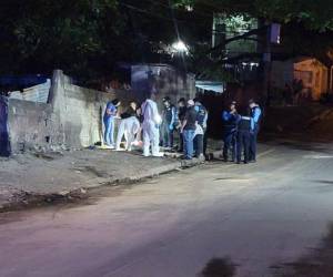 Escena donde quedó el cuerpo sin vida del hombre atacado con un cuchillo.