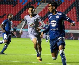 Imágenes del desarrollo del partido.