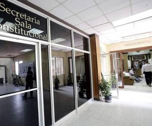 Con el recurso, el CMH sostuvo que busca defender a los profesionales afectados por los despidos efectuados en diferentes instituciones estatales tras la Ley de Reactivación Económica.