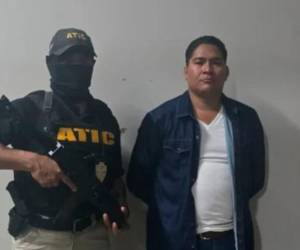 De acuerdo a la FESCCO, Gustavo Flores Carbajal manejó de forma antojadiza más de 52 millones de lempiras provenientes de fondos depositador por los inversionistas de Koriun Inversiones.