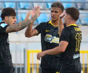 Kervin Arriaga sumó su primer partido en la Super Liga de Grecia con el AEK.