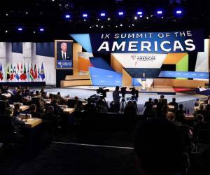 Un repaso por los momentos polémicos y curiosos que se han vivido en la Cumbre de las Américas.