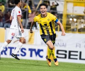 Jhow Benavídez fue el encargado de anotar el tercer tanto del Real España sobre Olimpia.