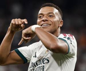 El jugador del Real Madrid y la selección francesa, Kylian Mbappé, aseguró que el Balón de Oro no es una obsesión, pero afronta la carrera por el premio con la convicción de que esta puede ser su temporada.