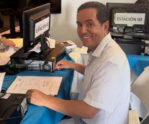 El congresista dijo que tienen suficiente tiempo para consensuar reformas electorales.