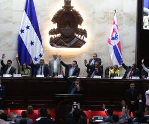 Más diputados presentarán las denuncias de juicios políticos luego de Semana Santa.