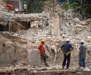 El número de muertes en Venezuela tras los dobles terremotos del pasado 24 de junio ya asciende a 4,490 y más de 16,000 heridos.