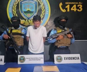 El supuesto extorsionador fue identificado con el alias de “Leroy”, miembro de la banda “La Rumba”.