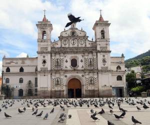 El recital que se realiza como una manifestación de amor, tiene como propósito generar recursos económicos para financiar las obras de restauración que requiere el templo.