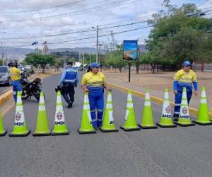 Los trabajos de montaje para el concierto son los que mantienen la restricción en este sector, mientras el resto del bulevar continuará habilitado para la circulación vehicular.