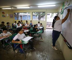 Las autoridades educativas esperan que este año se inscriban en el sistema escolar al menos dos millones de estudiantes.