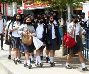E 72% de los estudiantes de secundaria se concentran en las cuatro carreras más tradicionales del sistema educativo.