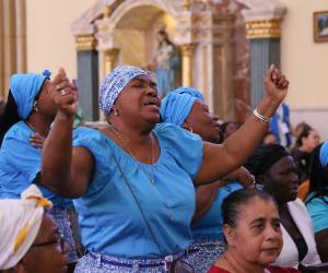 Peregrinos de todo el país visitarán la Virgen de Suyapa en días de intensa devoción para celebrar los 279 aniversrio, cuando fue encontrada en el Cerro El Piligüín, cerca de Tegucigalpa.