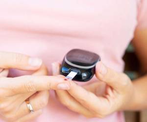 El tipo 1 se da en menores de 18 años y representa de un 10% a un 15%, y la del tipo 2 ocurre más que todo en adultos mayores de 50 años con un porcentaje del 85% al 90% de la población.