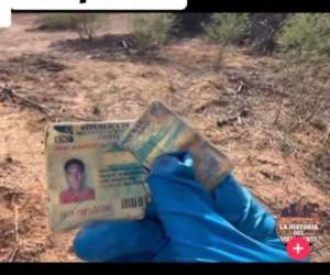 La tarjeta de identidad estaba rota a al mitad pero en ella se alcanzaba a leer el nombre del hondureño y sus datos personales.