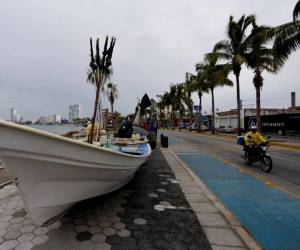 Aunque el NHC espera que el fenómeno se disipe esta misma noche, las lluvias fuertes continuarán sobre los estados de Nayarit, Sinaloa y Durango.