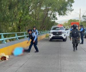 Escena donde quedó el cuerpo sin vida de Winiker Elena Galeas Alvarado.