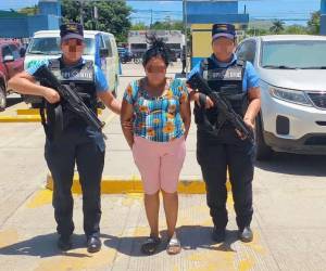 Una mujer de 62 años fue capturada en Comayagua, acusada de permitir abusos sexuales contra su nieta a cambio de dinero.