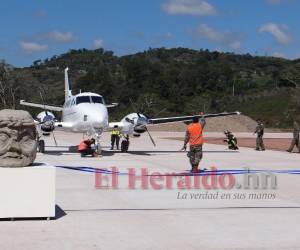El gobierno vendió la construcción de la pista de Río Amarillo como el proyecto que permitiría el arribo de miles de turistas, lo que resultó una farsa.