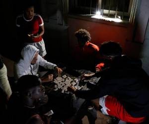 Tras los primeros pasos para el proceso de restablecimiento del SEN también funcionan algunos microsistemas ligados a centros esenciales y se encuentra en proceso de arranque una unidad de la Central Termoeléctrica (CTE) de Santa Cruz del Norte (oeste), considerada clave para el SEN, añadió el informe.