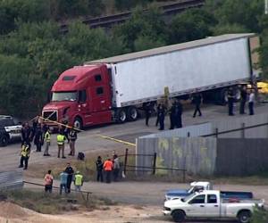 La unidad fue dejada abandonada en una calle de San Antonio.