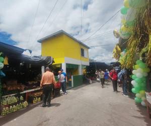 El centro de abasto celebra 45 años de acercar productos del campo a los consumidores y de respaldar a productores y emprendedores.