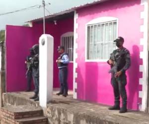 Los operativos comenzaron a las 6:00 de la mañana y se pretenden ejecutar 11 allanamientos de morada y registros