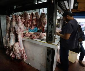 Vendedores aseguran que productos de alto consumo se mantendrán estables durante los últimos 15 días del 2025.