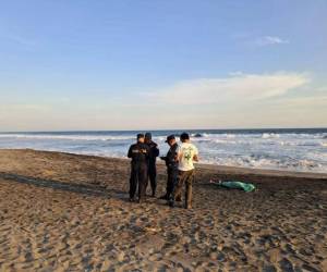 Las autoridades indicaron que el reconocimiento legal del cuerpo está pendiente, por lo que aún no se confirma oficialmente la identidad de la víctima.