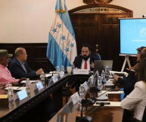 Diputados de Libre analizan el mecanismo y el lugar para declarar ante el Ministerio Público.