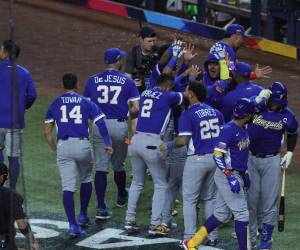 Wilyer Abreu fue uno de los peloteros destacados del compromiso.