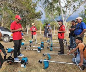 Los pequeños productores del occidente de Honduras reciben ayuda por parte del Gobierno con herramientas y capacitaciones para fortalecer y mejorar la productividad en la zona.