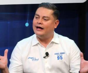 El legislador explicó que el objetivo de la comisión y del Congreso es facilitar que la Biblia llegue a los centros educativos del país.